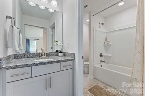 2409 Napa Terrace Lake Wylie SC 29710