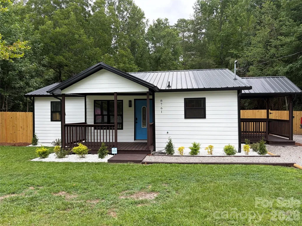 8761 Old Wire Road Laurel Hill NC 28351
