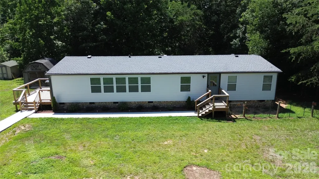 3585 Woodstream Drive Maiden NC 28650
