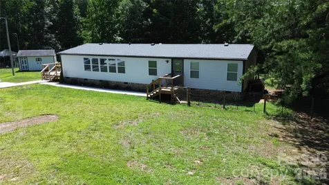 3585 Woodstream Drive Maiden NC 28650