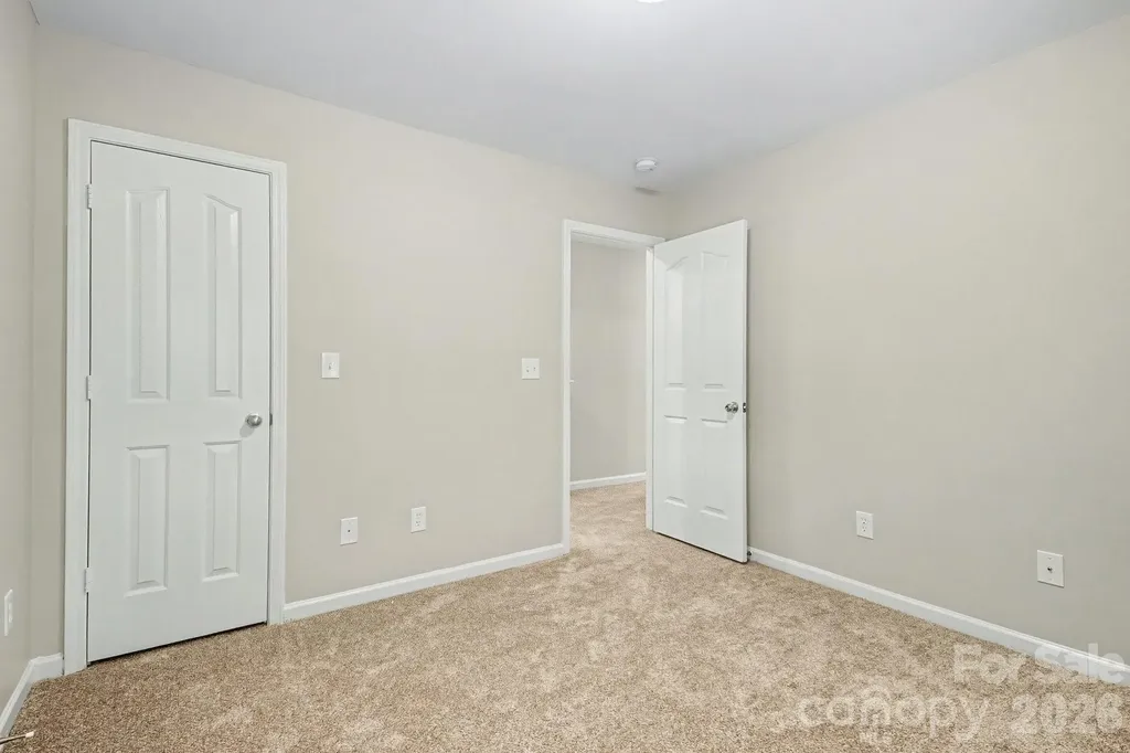 11807 Oak Street Charlotte NC 28269