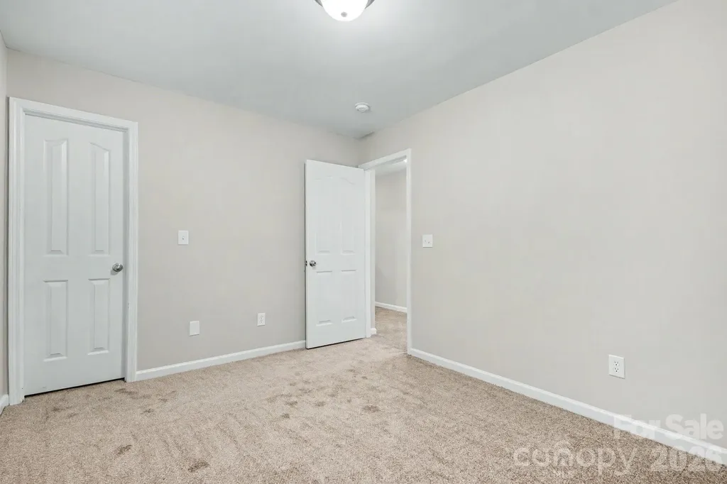 11807 Oak Street Charlotte NC 28269
