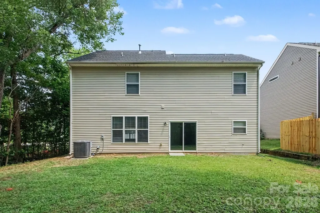 11807 Oak Street Charlotte NC 28269