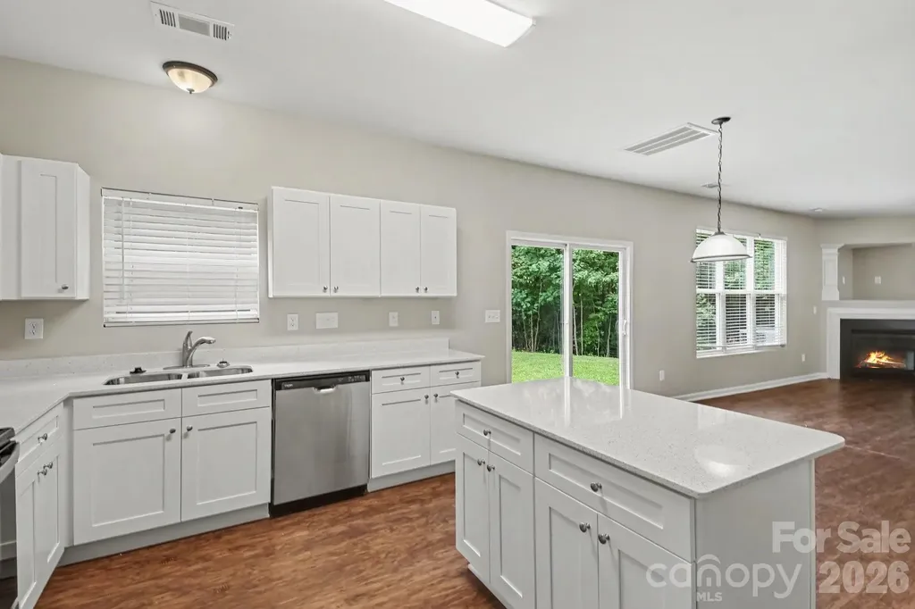 11807 Oak Street Charlotte NC 28269