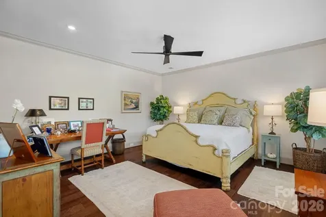 473 S Main Street Davidson NC 28036