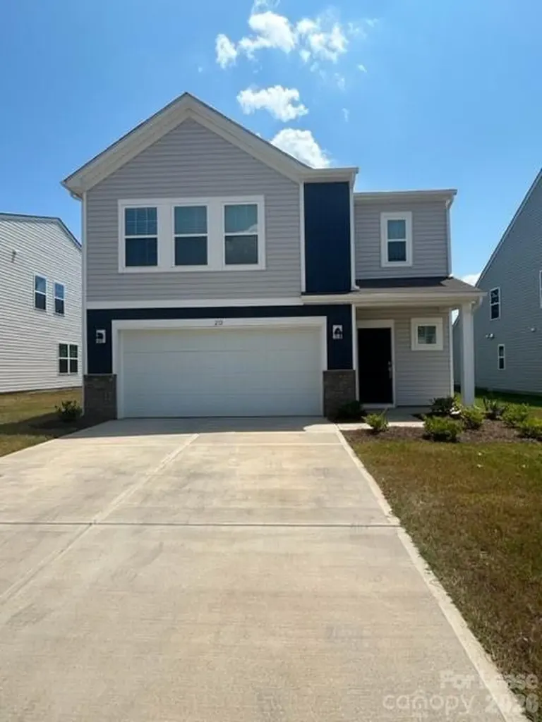 212 Brentwood Drive Statesville NC 28625