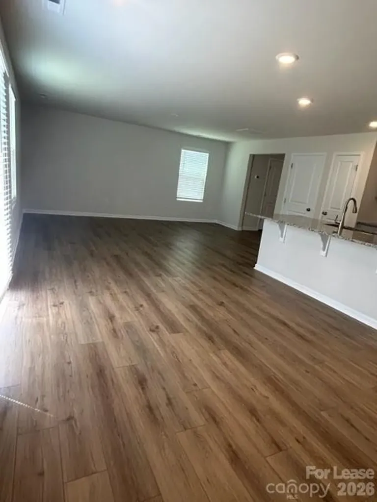 212 Brentwood Drive Statesville NC 28625