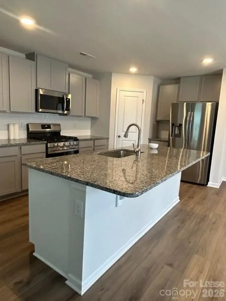212 Brentwood Drive Statesville NC 28625