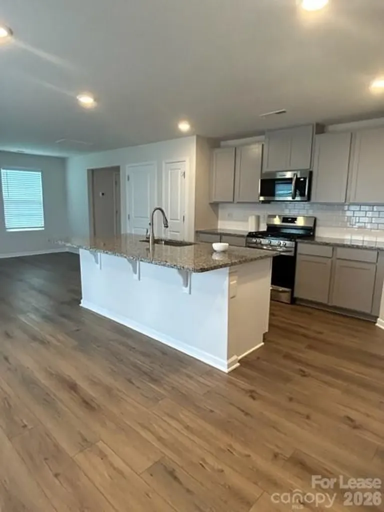 212 Brentwood Drive Statesville NC 28625