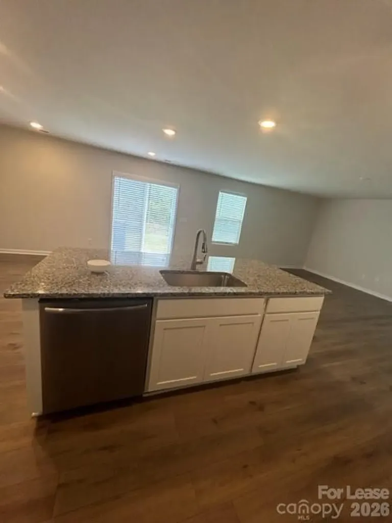 212 Brentwood Drive Statesville NC 28625