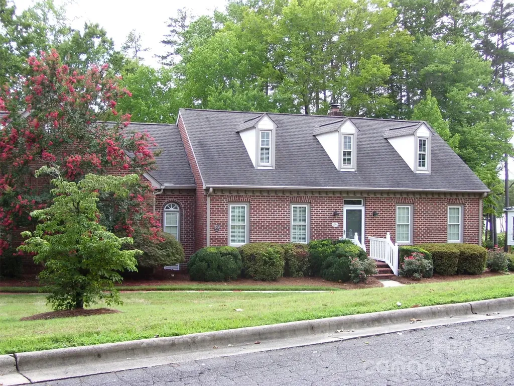 1859 Wetherburn Drive Kannapolis NC 28081