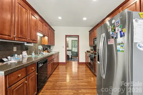 1859 Wetherburn Drive Kannapolis NC 28081