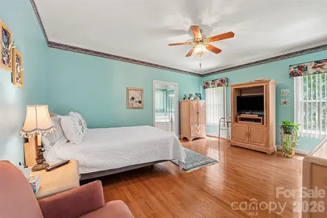 1859 Wetherburn Drive Kannapolis NC 28081