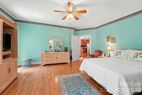 1859 Wetherburn Drive Kannapolis NC 28081