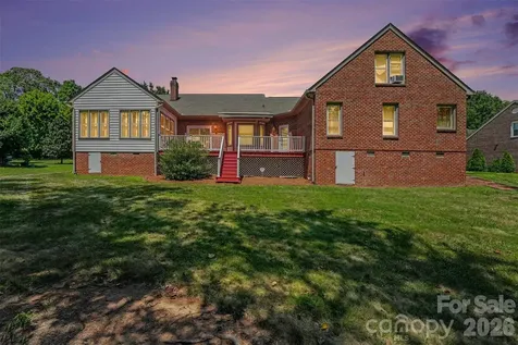 1859 Wetherburn Drive Kannapolis NC 28081