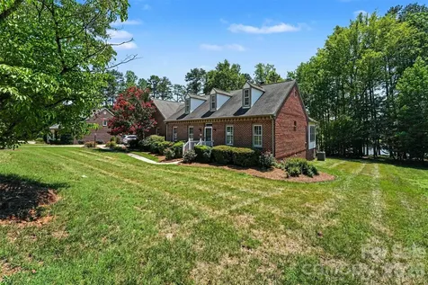 1859 Wetherburn Drive Kannapolis NC 28081