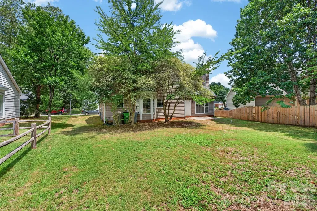 8511 Albury Walk Lane Charlotte NC 28277