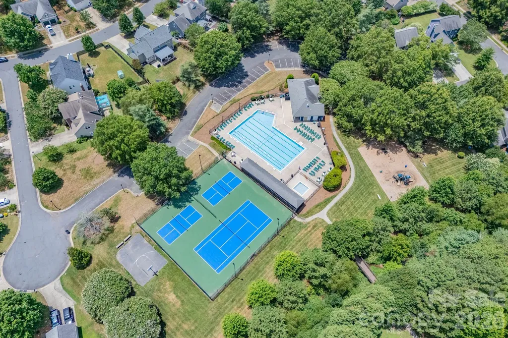 8511 Albury Walk Lane Charlotte NC 28277