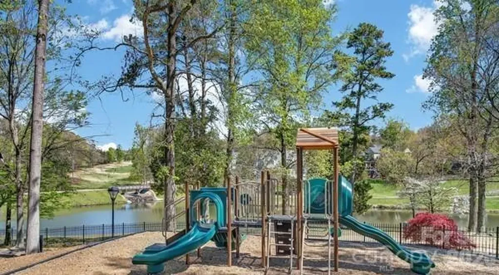 7501 Westray Court Charlotte NC 28269
