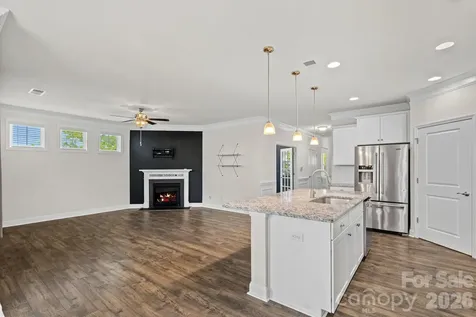 3075 Lydney Circle Waxhaw NC 28173