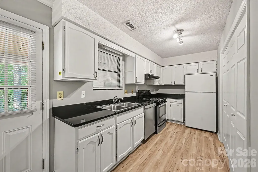 5729 Brickstone Drive Charlotte NC 28227