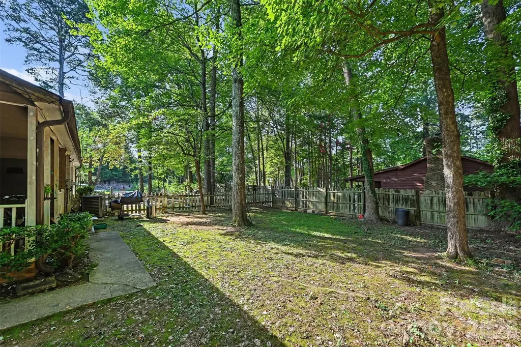 5729 Brickstone Drive Charlotte NC 28227