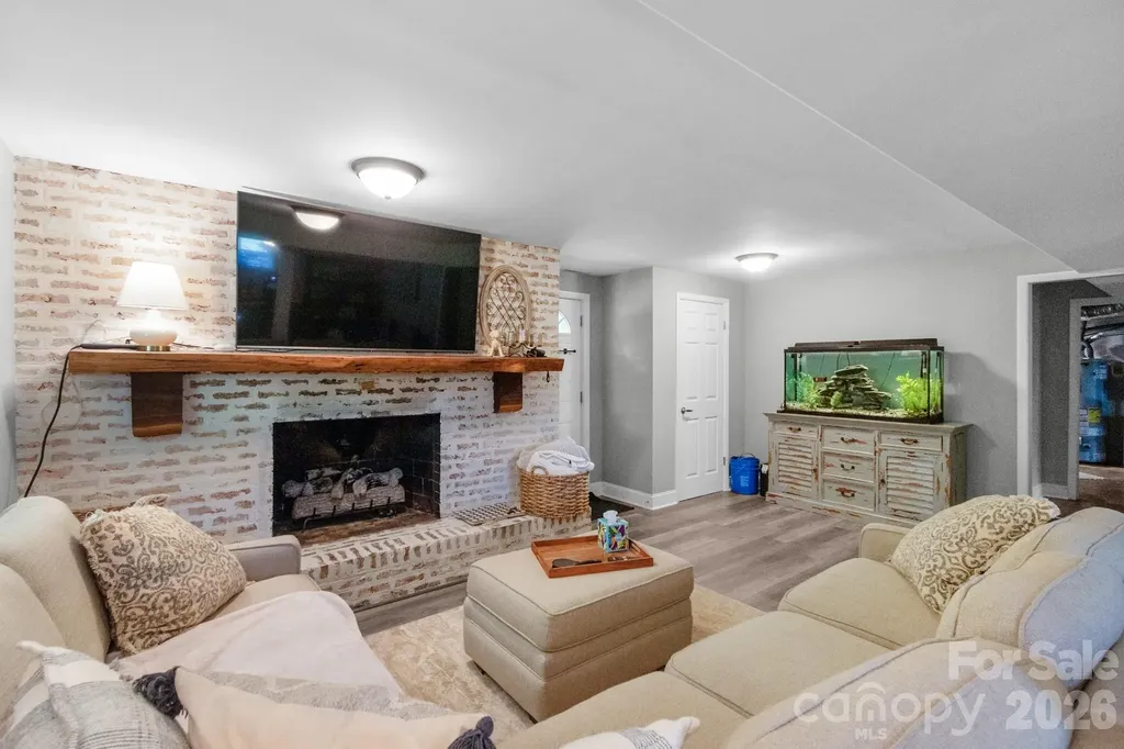 1501 Old Hickory Grove Road Mount Holly NC 28120