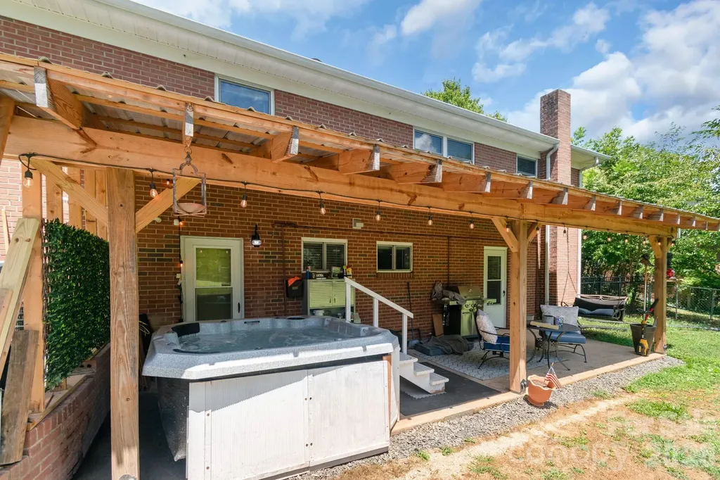 1501 Old Hickory Grove Road Mount Holly NC 28120