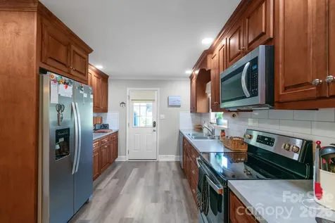 1501 Old Hickory Grove Road Mount Holly NC 28120