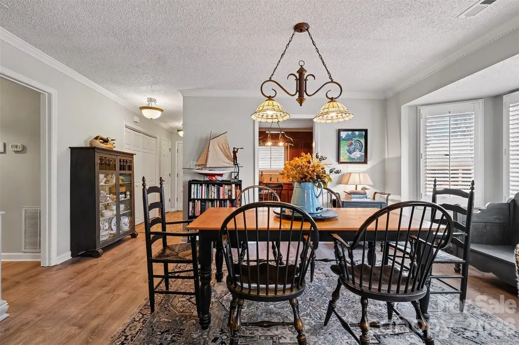 8427 Coulwood Oak Lane Charlotte NC 28214