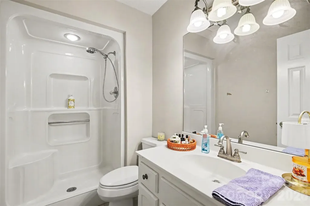 8427 Coulwood Oak Lane Charlotte NC 28214