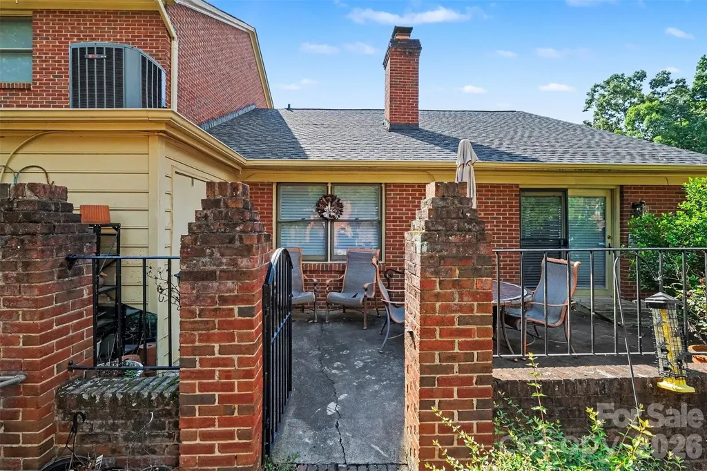 8427 Coulwood Oak Lane Charlotte NC 28214