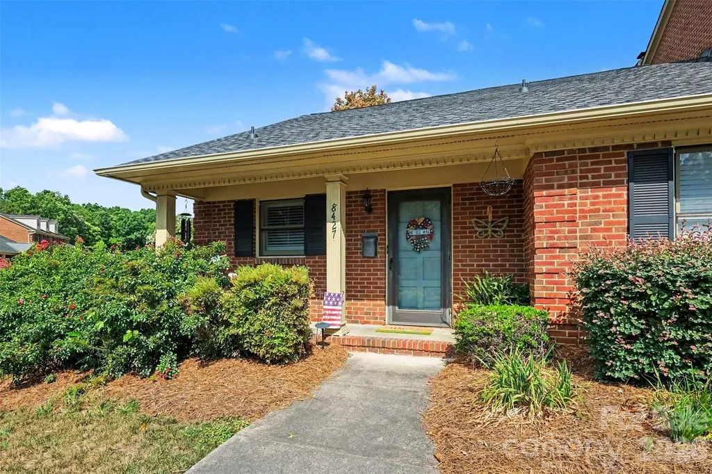 8427 Coulwood Oak Lane Charlotte NC 28214