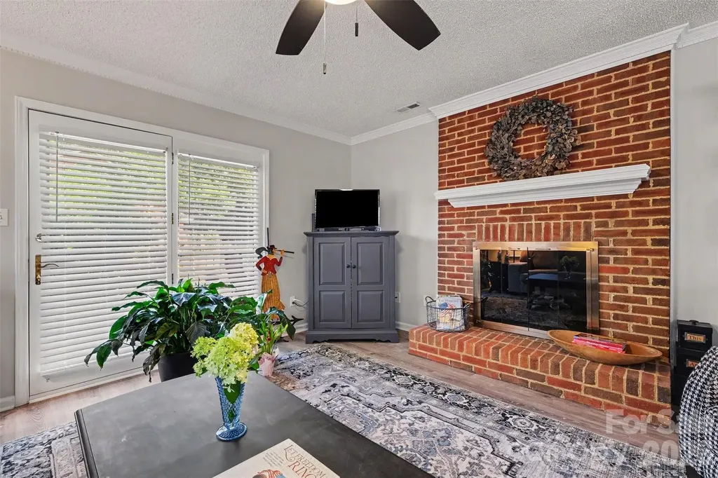 8427 Coulwood Oak Lane Charlotte NC 28214
