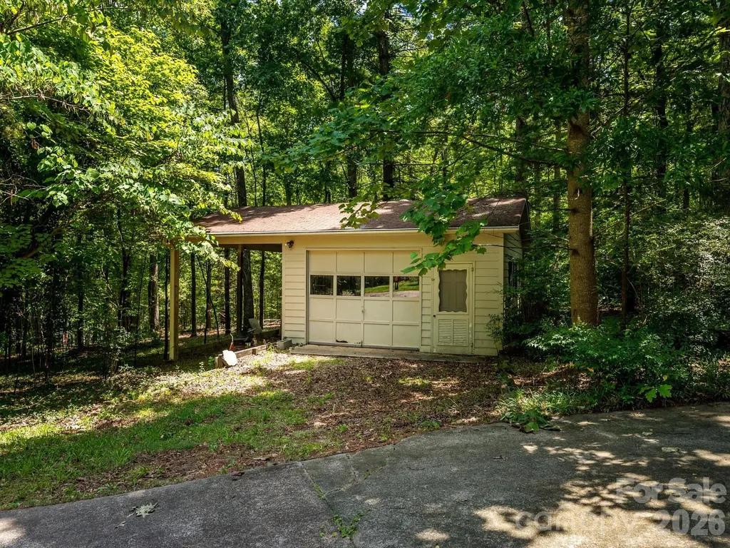 3712 Brookwood Road Charlotte NC 28215