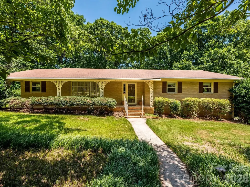 3712 Brookwood Road Charlotte NC 28215