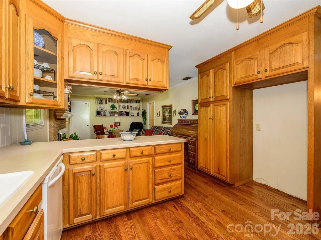 3712 Brookwood Road Charlotte NC 28215