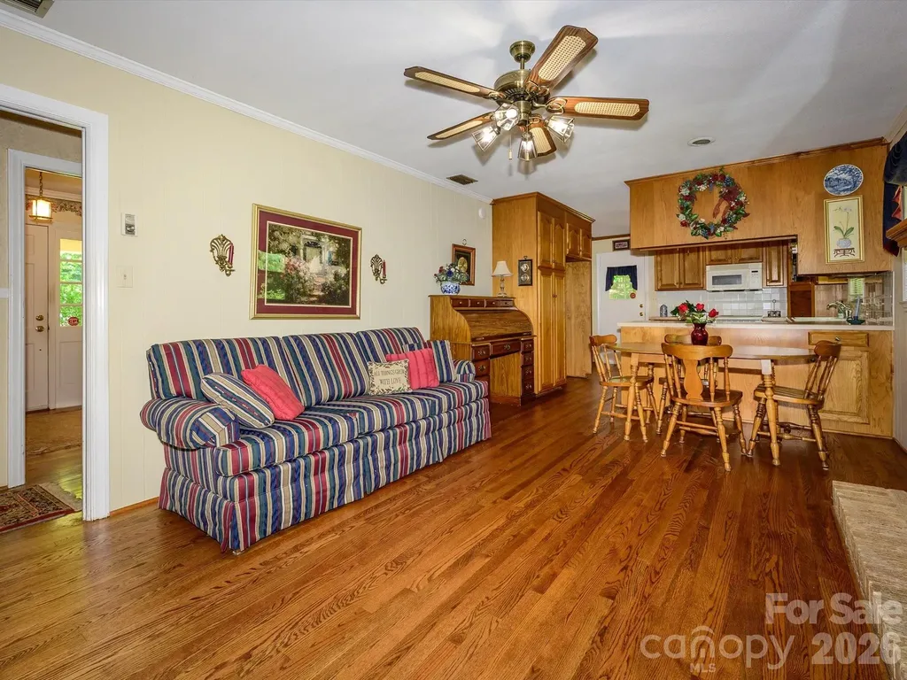 3712 Brookwood Road Charlotte NC 28215