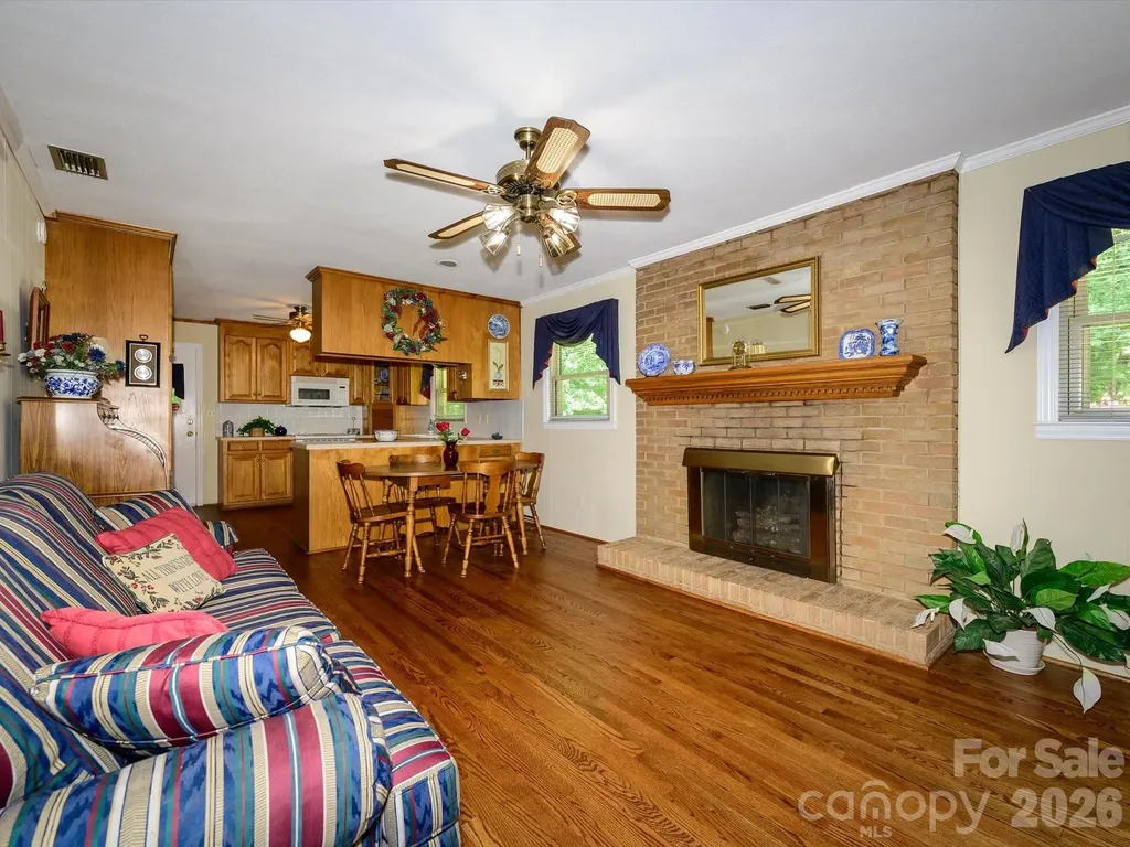 3712 Brookwood Road Charlotte NC 28215