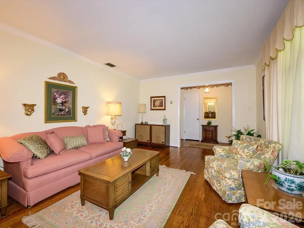 3712 Brookwood Road Charlotte NC 28215