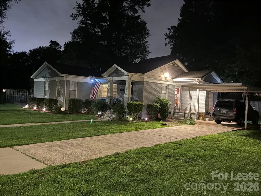1323 Carolyn Drive Charlotte NC 28205