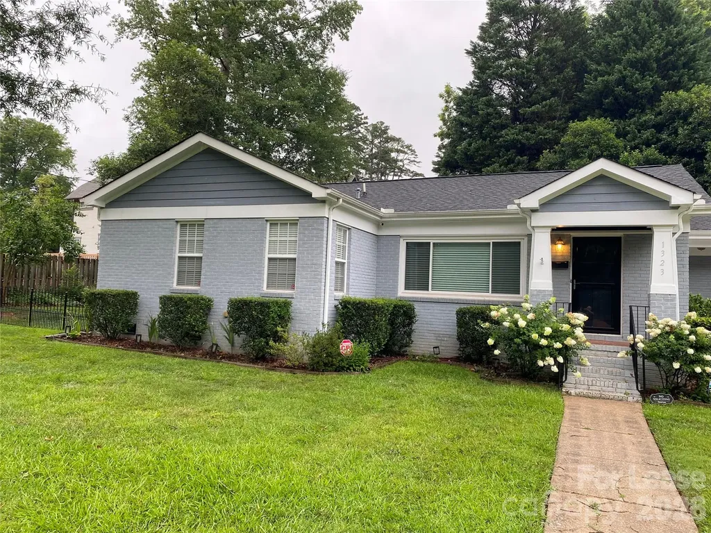 1323 Carolyn Drive Charlotte NC 28205