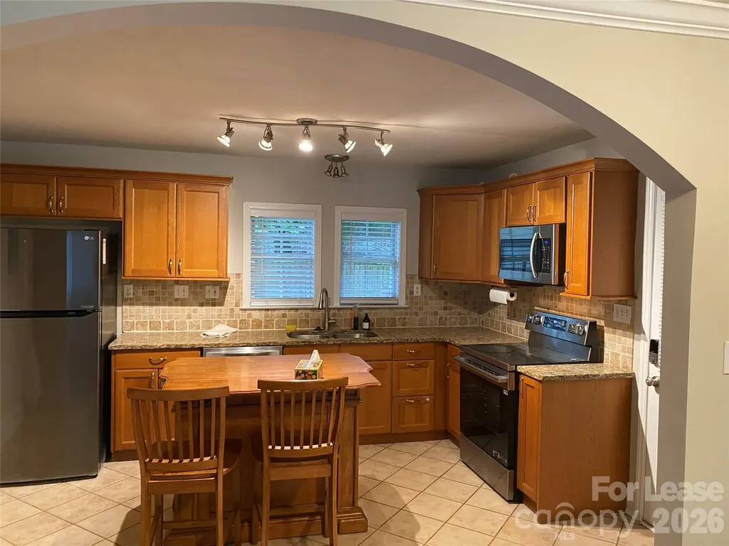 1323 Carolyn Drive Charlotte NC 28205