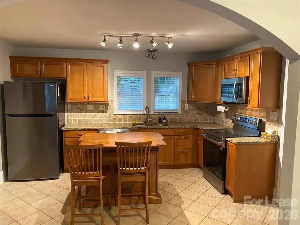 1323 Carolyn Drive Charlotte NC 28205