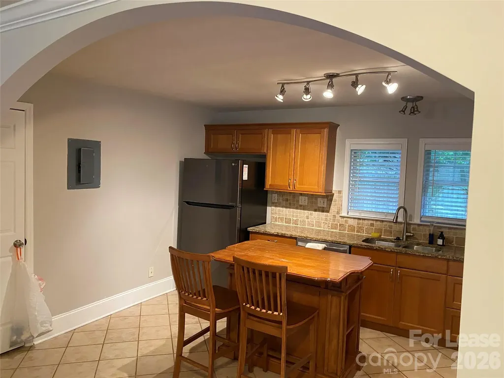 1323 Carolyn Drive Charlotte NC 28205
