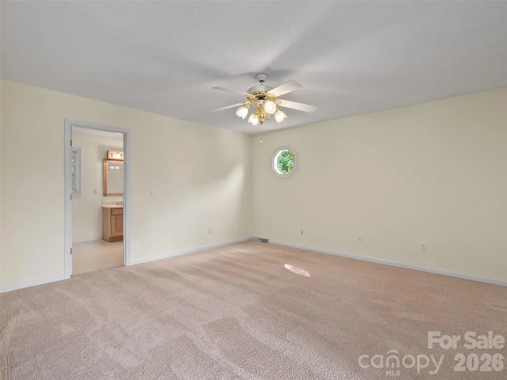 415 Knollwood Drive Waynesville NC 28786