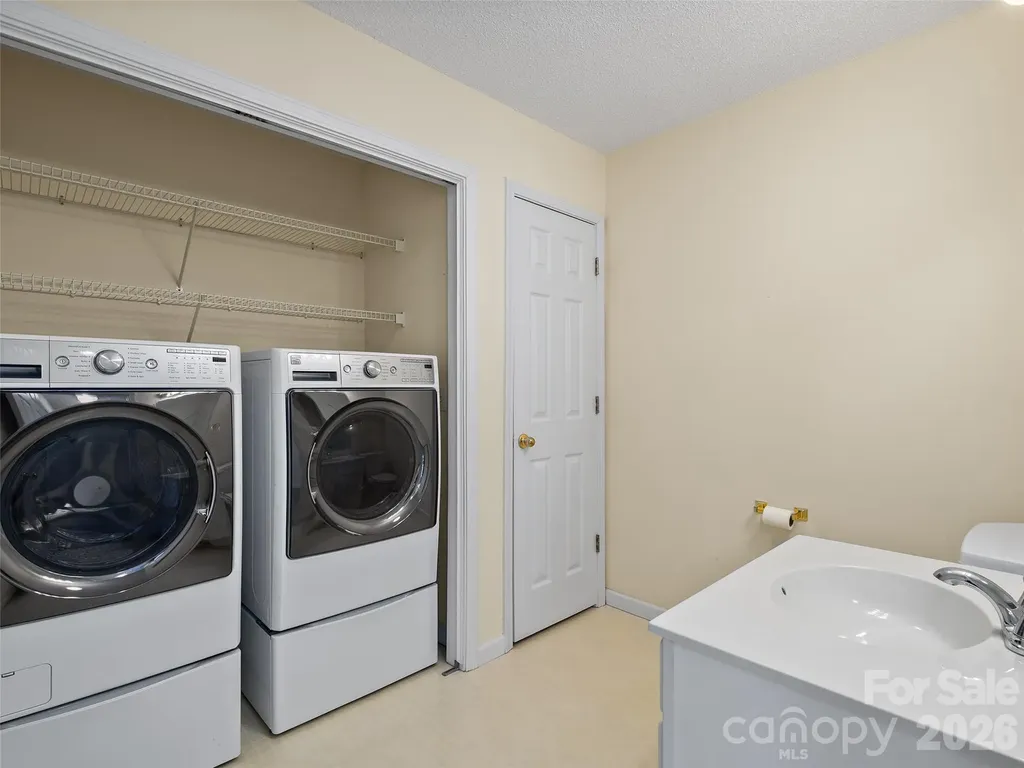 415 Knollwood Drive Waynesville NC 28786