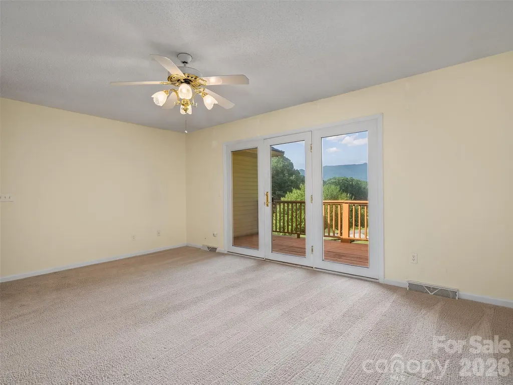 415 Knollwood Drive Waynesville NC 28786