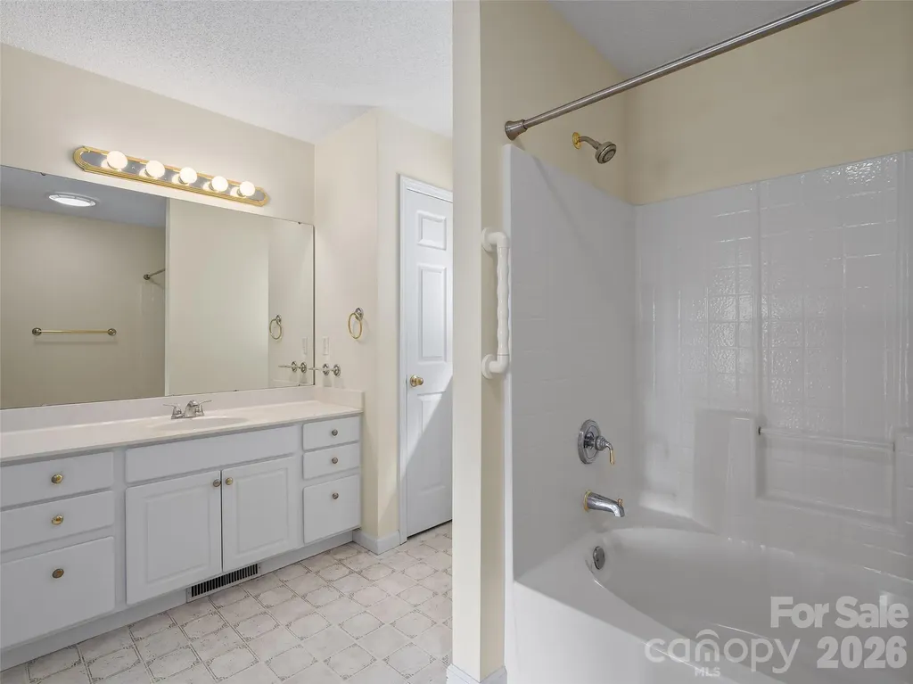 415 Knollwood Drive Waynesville NC 28786