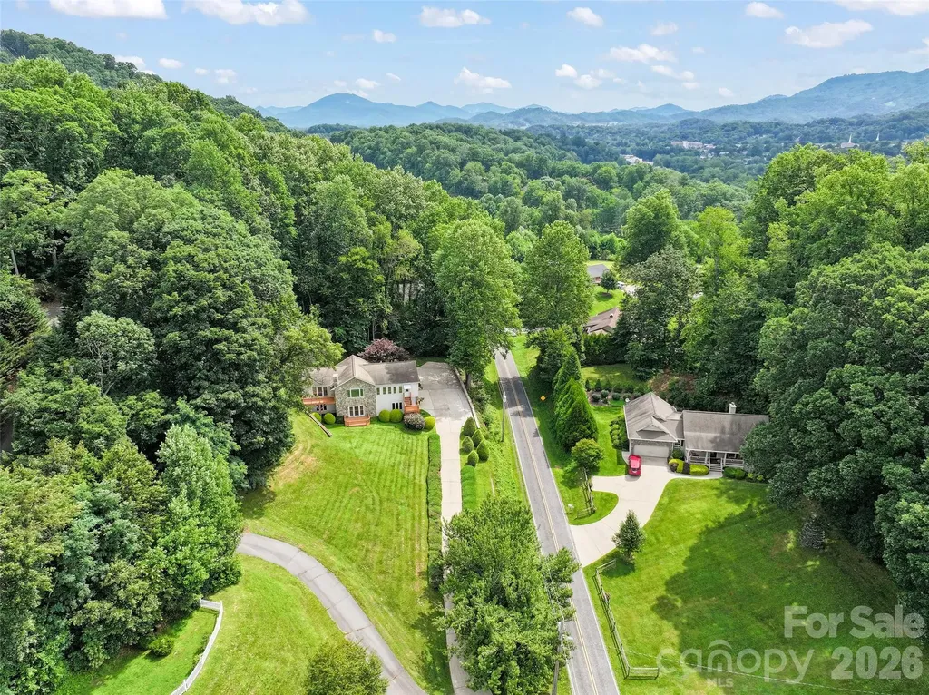 415 Knollwood Drive Waynesville NC 28786